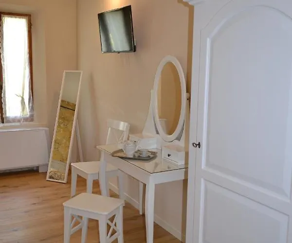 La Nel Frutteto Bed & Breakfast